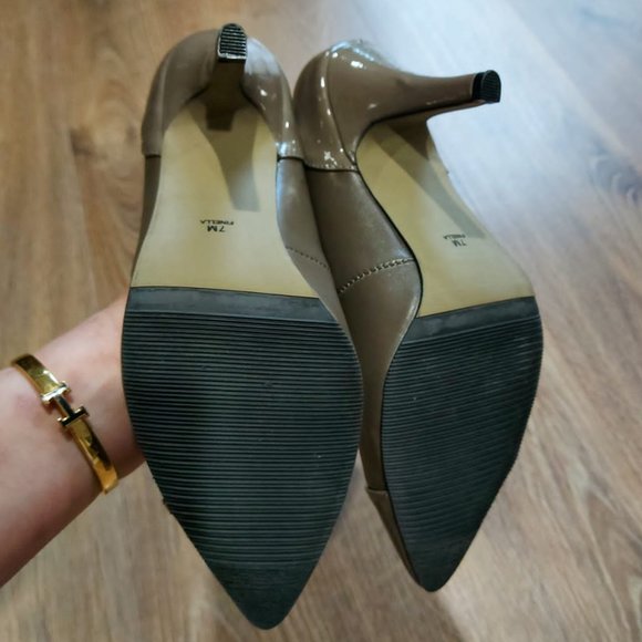 NEW!  NYGARD heels dress pumps - Picture 3 of 3